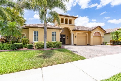 Lake Home For Sale in Port Saint Lucie, Florida