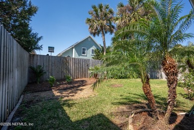 Welcome to this beautifully updated 2 bedroom, 2 bathroom - photo 33
