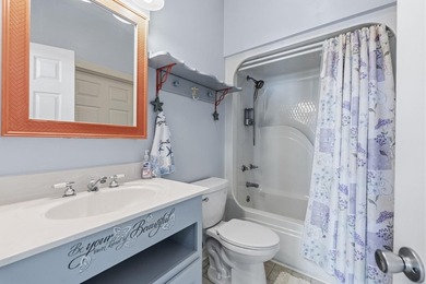 Oceanfront, five-bedroom, six-bathroom, fully remodeled raised - photo 35