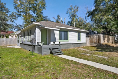 Blackwater River Home For Sale in Milton Florida