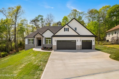 Tellico Lake Home Sale Pending in Vonore Tennessee