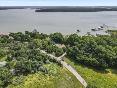 Stunning Lakefront Property on Lake Worth with a pool and a - photo 5