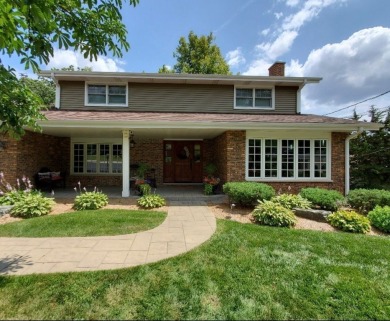 Lake Home For Sale in Mundelein, Illinois