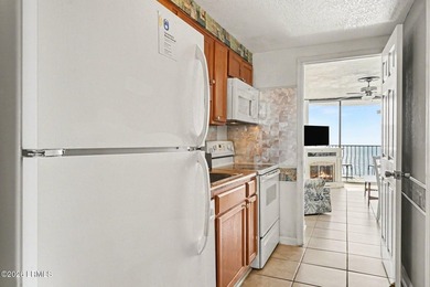 Wake up to breathtaking ocean views in this beautifully - photo 8