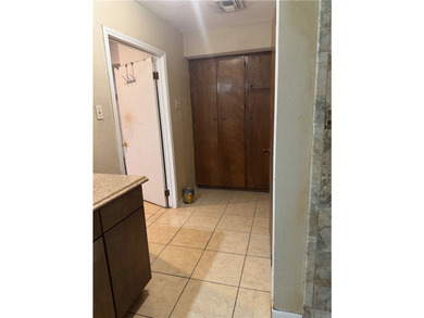 Perfect home for a large family, a rental , or someone that - photo 12