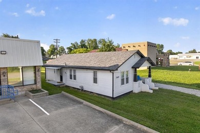 Charming and affordable 2-bedroom, 1-bath home offering 1,257 - photo 3