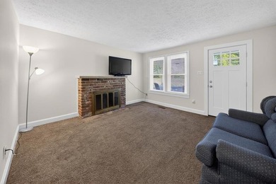 Charming and affordable 2-bedroom, 1-bath home offering 1,257 - photo 4