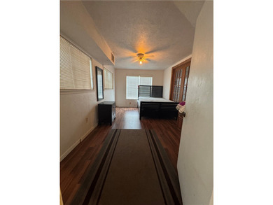 Perfect home for a large family, a rental , or someone that - photo 18