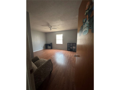 Perfect home for a large family, a rental , or someone that - photo 23