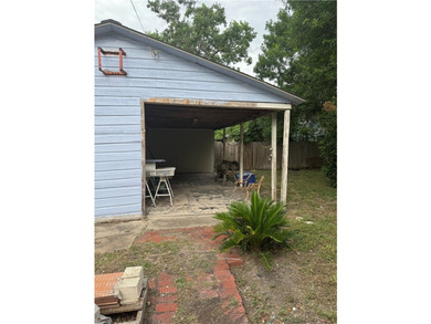 Perfect home for a large family, a rental , or someone that - photo 26
