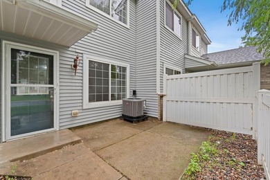Discover the perfect blend of style and convenience in this - photo 5