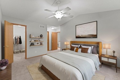 Discover the perfect blend of style and convenience in this - photo 9