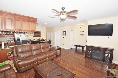 This Stylish Condo Boasts 9Ft Ceilings, Sleek Finishes And An - photo 3