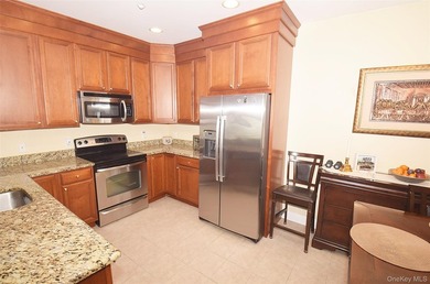 This Stylish Condo Boasts 9Ft Ceilings, Sleek Finishes And An - photo 7