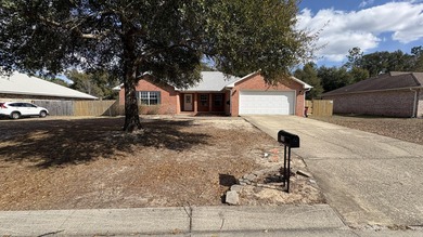 Lake Kennedy Home Sale Pending in Crestview Florida