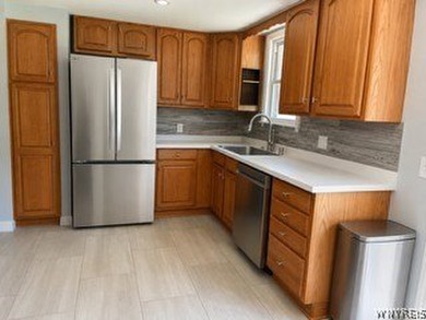 Welcome to this beautifully updated 3-bedroom, 1.5-bath home - photo 5