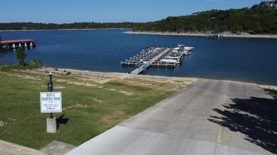 Beautiful lake view lot in the Gated Subdivision of Emerald - photo 11