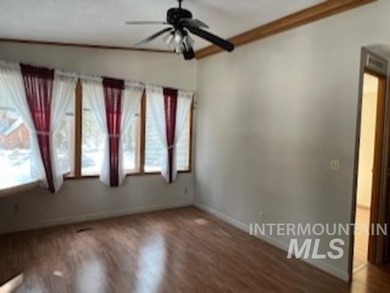 Located in beautiful Garden Valley. Home has 2 bedrooms and 2 - photo 12