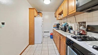 Welcome to Fordham Terrace! This 2 bedroom is conveniently - photo 12