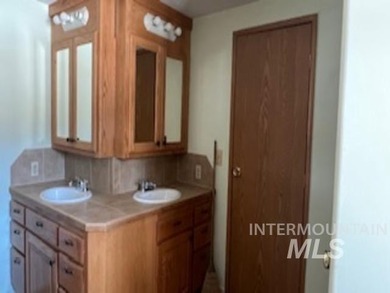 Located in beautiful Garden Valley. Home has 2 bedrooms and 2 - photo 15