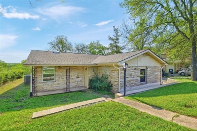 Lake Home For Sale in Pottsboro, Texas