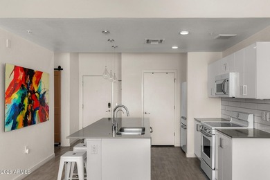 Located in the heart of the vibrant Roosevelt Row, this stylish