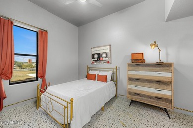 Located in the heart of the vibrant Roosevelt Row, this stylish