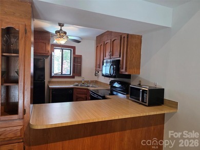 Welcome to this charming townhome in Willow Run! This property - photo 19