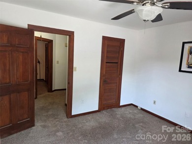 Welcome to this charming townhome in Willow Run! This property - photo 27