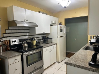 Welcome to this spacious 2-bedroom deluxe co-op located in the - photo 2