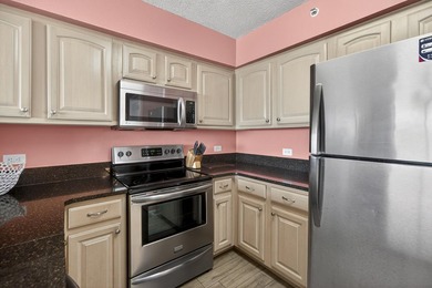 INCREDIBLE VIEWS from this 3 bed/2 bath condo. The oversized - photo 15