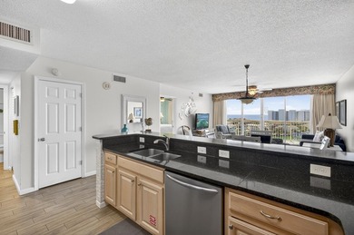 INCREDIBLE VIEWS from this 3 bed/2 bath condo. The oversized - photo 16