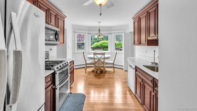 Welcome to this 1.1 acre property on the North Shore, featuring - photo 7