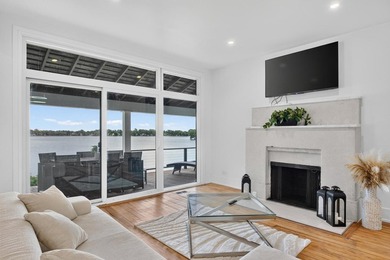 Stunning Long Lake lakefront estate on over an acre of pristine - photo 17