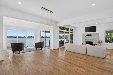 Stunning Long Lake lakefront estate on over an acre of pristine - photo 18