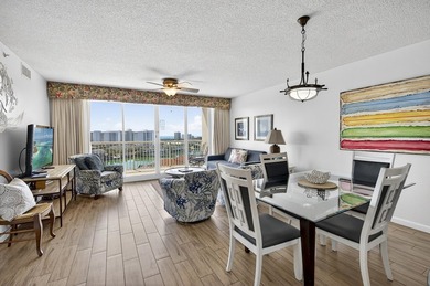 INCREDIBLE VIEWS from this 3 bed/2 bath condo. The oversized - photo 19