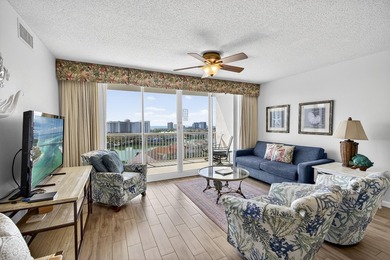 INCREDIBLE VIEWS from this 3 bed/2 bath condo. The oversized - photo 22