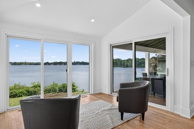 Stunning Long Lake lakefront estate on over an acre of pristine - photo 22