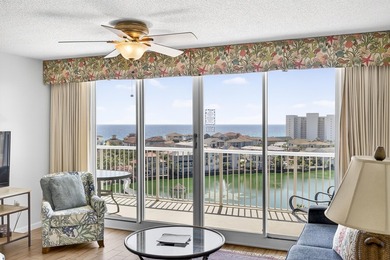 INCREDIBLE VIEWS from this 3 bed/2 bath condo. The oversized - photo 23