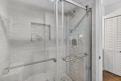 INCREDIBLE VIEWS from this 3 bed/2 bath condo. The oversized - photo 27