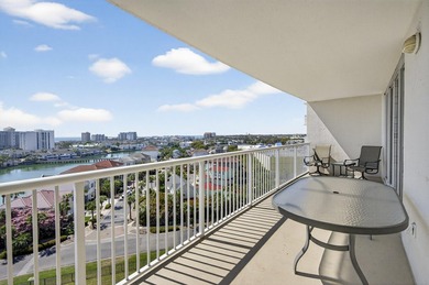 INCREDIBLE VIEWS from this 3 bed/2 bath condo. The oversized - photo 29