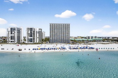 INCREDIBLE VIEWS from this 3 bed/2 bath condo. The oversized - photo 48