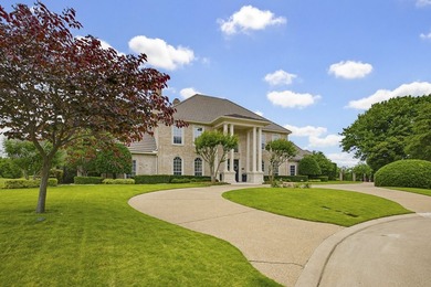 Enjoy resort-style living in this exceptional private retreat in - photo 2
