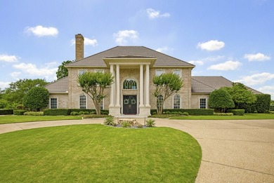 Enjoy resort-style living in this exceptional private retreat in - photo 3
