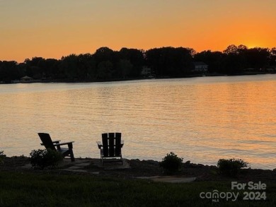 Lake Norman Condo For Sale in Davidson North Carolina