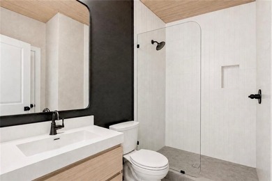 UPGRADED. NO HOA! RARE FIND IN THIS PRICE RANGE. BUYER - photo 18