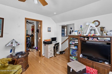 Outstanding opportunity to own a well-maintained duplex in - photo 18