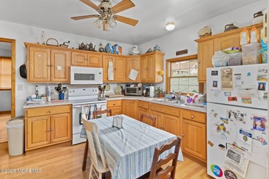 Outstanding opportunity to own a well-maintained duplex in - photo 21