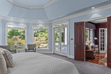 NEWLY RENOVATED AND MOVE IN READY, THIS 9,000 SQ. FT. RESIDENCE - photo 27