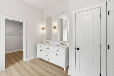 UPGRADED. NO HOA! RARE FIND IN THIS PRICE RANGE. BUYER - photo 32